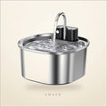 Fontaine à eau inox Chatô de 3 L, pompe sans fil, jet d'eau en fonctionnement